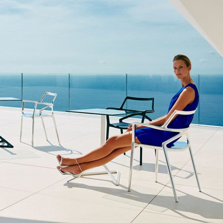 Scaune - Set de 4 Scaune moderne cu brate de exterior / interior design premium DELTA