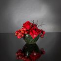 Aranjament floral mic decor festiv design LUX ETERNITY RED FRUIT BOUQUET