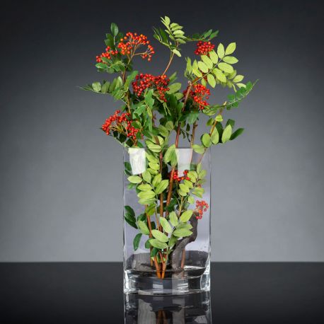 Aranjamente florale LUX - Aranjament floral mediu design LUX TEAR BERRIES