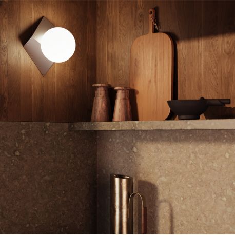 Aplice, corpuri de iluminat pentru pereti - Aplica de perete cu linii geometrice Cubeo
